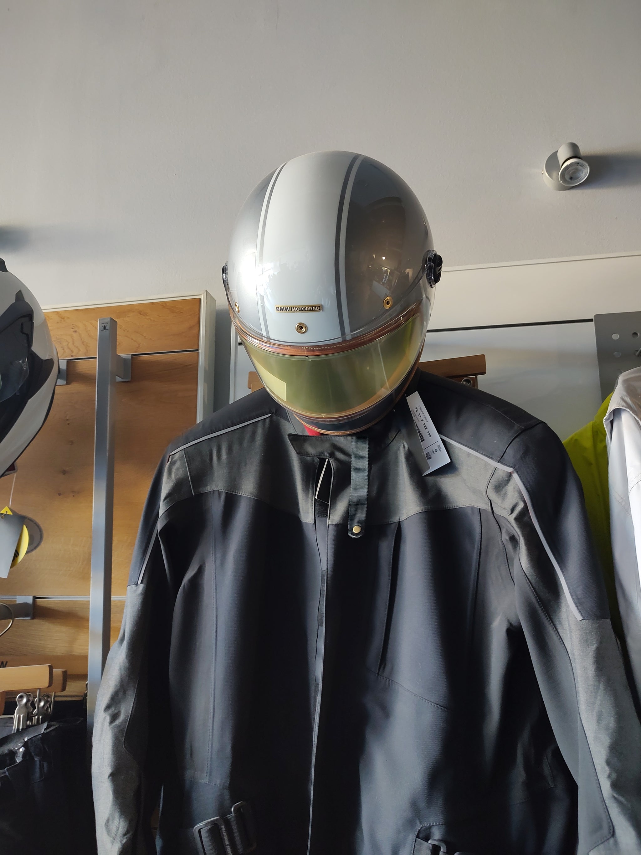 BMW Motorrad  アトベンチャーヘルメット　サイズ59〜60 BMW Motorrad アトベンチャーヘルメット サイズ59〜60 BMW